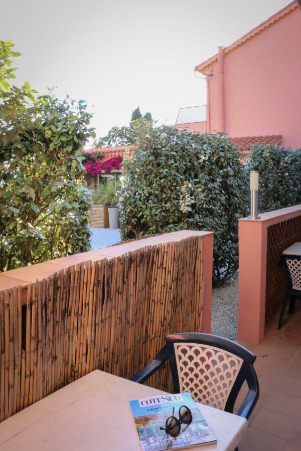Auberge Du Cap Negre 르 라방두 외부 사진